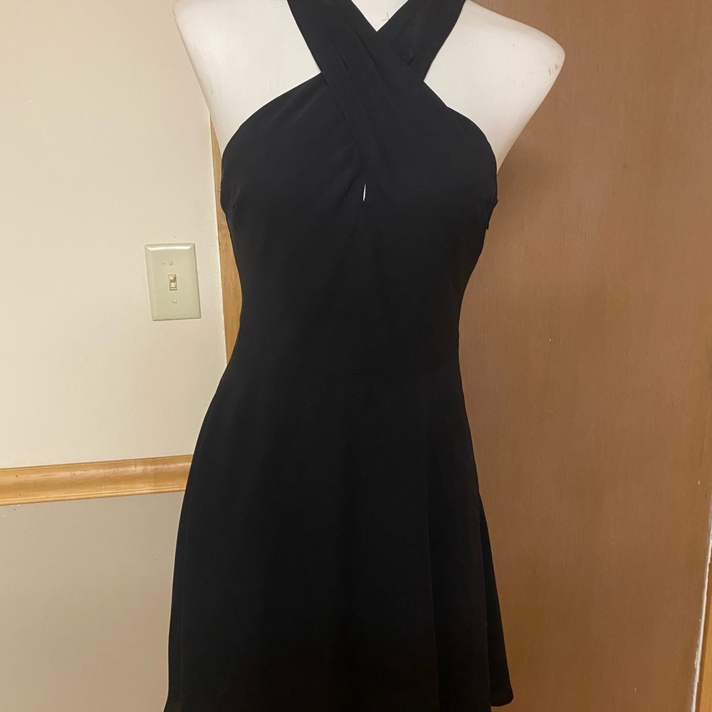 Expresss keyhole around the neck dress